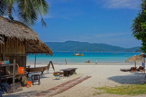 The city still retains its old and traditional charm, of which the architecture is proof, and has an overall laidback vibe in comparison to larger urban centres like kuala lumpur. Kapas Island & Kuala Terengganu City Tour | Mountain bike ...