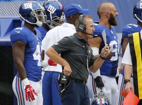 Why don't the Giants blitz more? Defensive coordinator Steve Spagnuolo ...