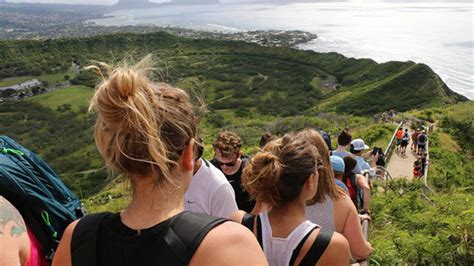 Diamond Head Crater Shuttle And Self Guided Hike Active Oahu