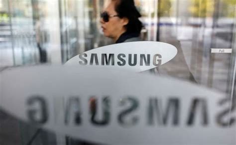 South Korea Prosecutors Raid Samsung Electronics In Probe Over Scandal