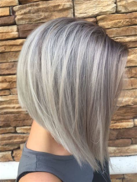 20 Striking Short Silver Hair To Make You Look Young