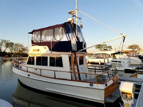 Used Grand Banks 32 32 Sedan For Sale In Illinois October Morning United Yacht Sales