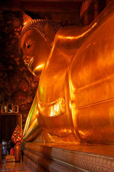 Reclining Buddha Wat Pho Bangkok Travel Past 50