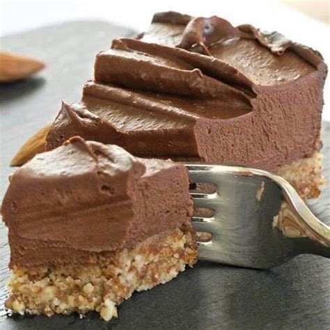 Dessert doesn't get any better. BEST NO BAKE CHOCOLATE PIE - 99easyrecipes