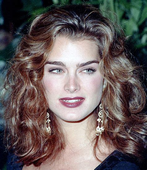 Brooke Shieldss Most Stunning Beauty Moments Over The Decades