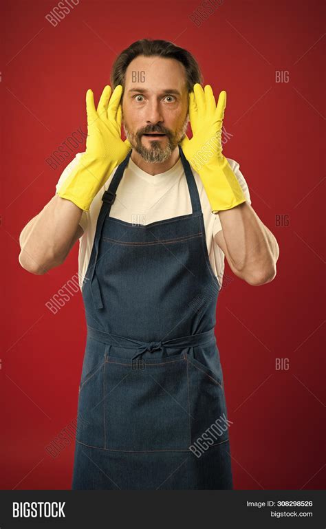 Man Apron Gloves Image And Photo Free Trial Bigstock