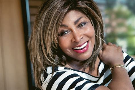 What Does Tina Turner Look Like Now All About The Singers Early Life
