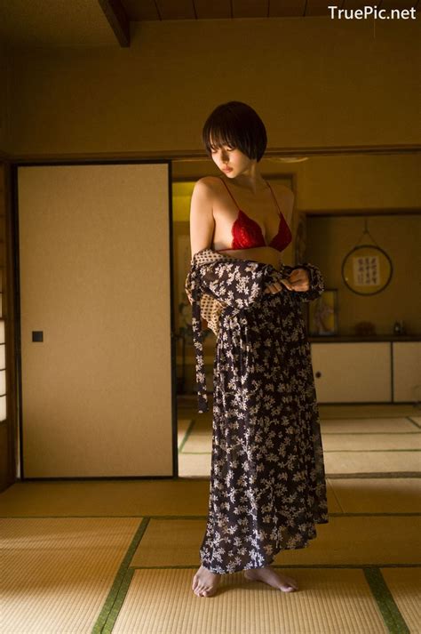 What To Do When Its Too Hot Japanese Model Sayaka Okada Nh P