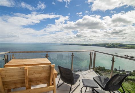 2nts Stay In Coastal Wales Apartment Wstunning Sea Views
