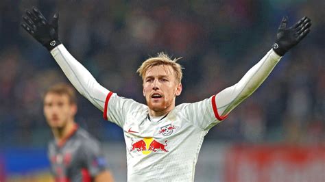 Emil forsberg is an actor, known for euro 2020 european qualifiers (2019), emil forsberg magic skills, goals, assists 17/18 (2018) and. Tor-Held Emil Forsberg - Er rettete Leipzig schon zweimal ...