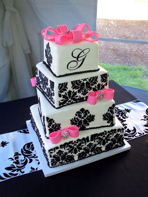 How to make fondant icing and cake decorating tips. Pin by Gina Farinha-Bianchini on Wedding Cake Ideas ...