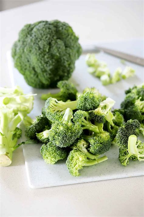 How To Cut Broccoli