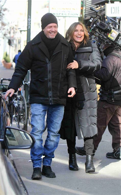 These are the final national numbers (unless noted with an *). MARISKA HARGITAY on the Set of Law and Order: SVU in New ...
