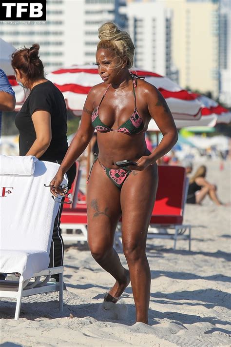 Mary J Blige Hits The Beach In A Patterned Two Piece Bikini Photos