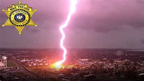 stunning louisiana lightning strike caught on camera fox news