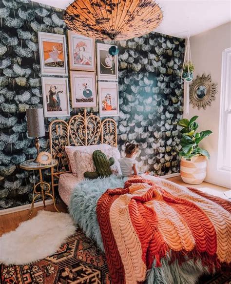 38 Unique And Bold Maximalist Bedroom Decor Ideas Digsdigs