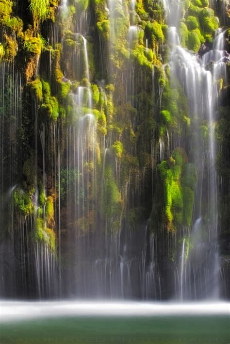 21 breathtaking waterfalls around the world top dreamer