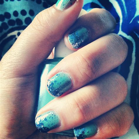Mermaid Inspired Nails Turquoise And Purple Ombré Sparkle Nails Nailart