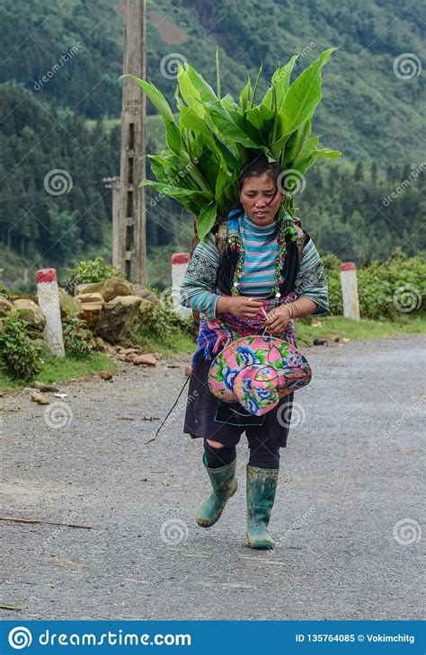 hmong-woman-walking-on-mountain-road-editorial-image-image-of-culture