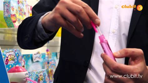 It can make the act of chewing gum into a whole lot of fun. Stack a Bubble - Bubbles you can Catch and Stack - YouTube