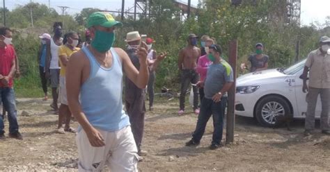 Gobierno De Cuba Intenta Desalojar A Decenas De Familias En El Cotorro