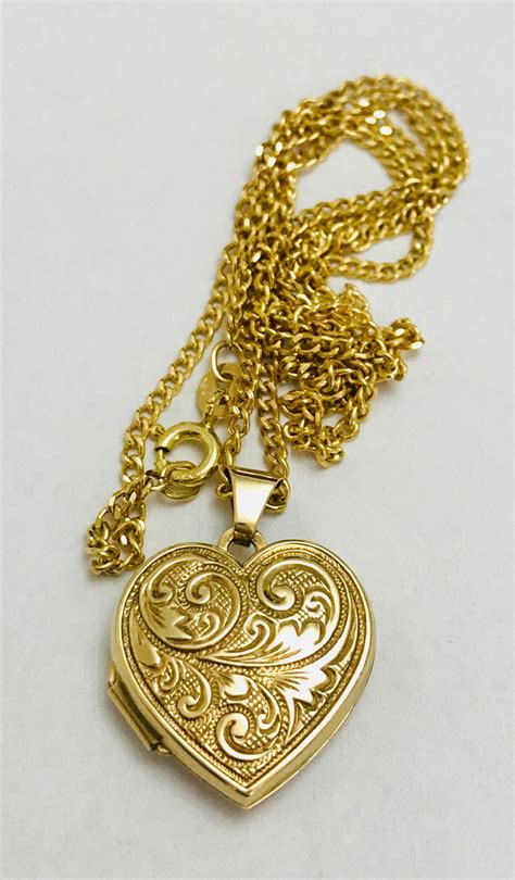 Stunning Vintage 9ct Gold Heart Shaped Locket And 20 Inch Chain