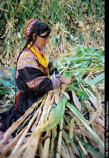 Pakistan Kalash Valleys Bumburet Valley Kalasha Woman Kalash