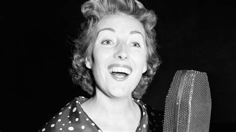we ll meet again the story of dame vera lynn s wartime classic bbc news