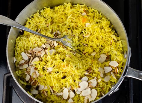 Fluffing Rice With Almonds Must Make Rice Recipes Vegetarian
