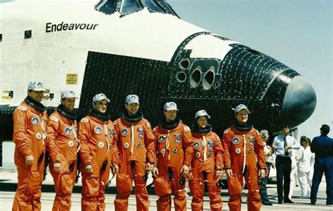 May 7 1992 Space Shuttle Endeavours Maiden Flight For Mission Sts 49