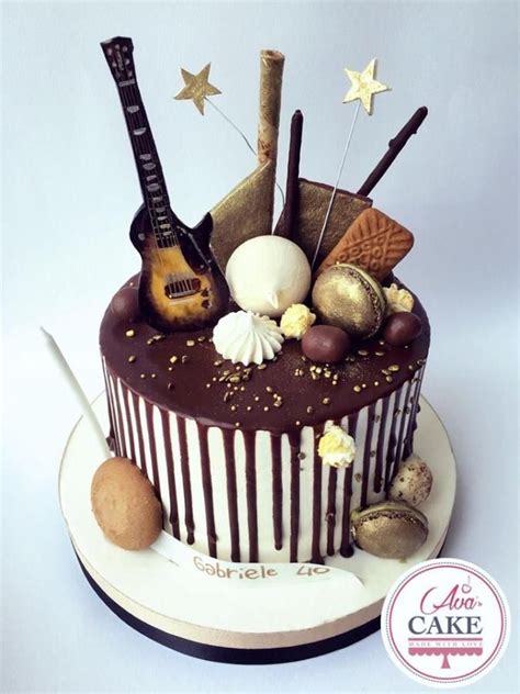 It was like, half cake and half, like, office supplies and cleaning products. Music Drip-Cake - http://cakesdecor.com/cakes/314391-music ...