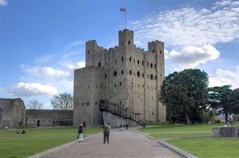 15 Defining Parts Of A Castle History Lists
