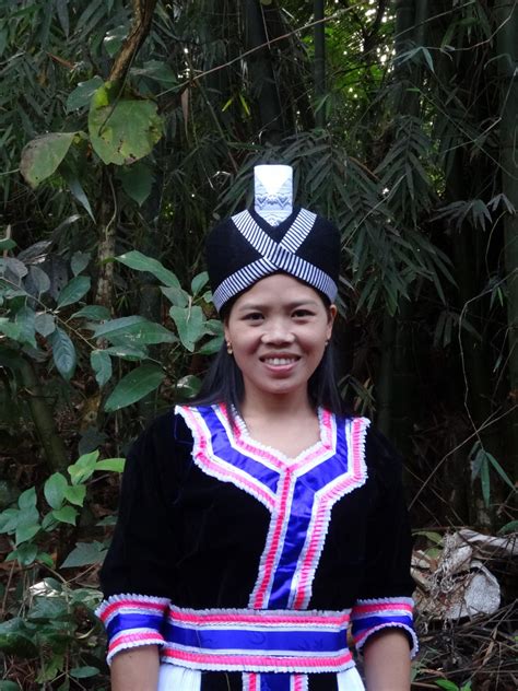 Hmong Traditions - Daauw Village Laos