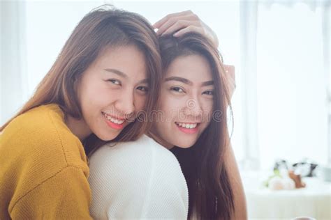 Mooi Lesbisch Paar Samen Concept Paar Van Jonge Aziatische Wo Stock