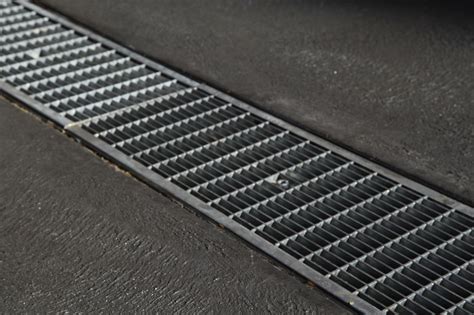 SAB Galvanised Heel Guard Stormwater Driveway Grated Drain Channel