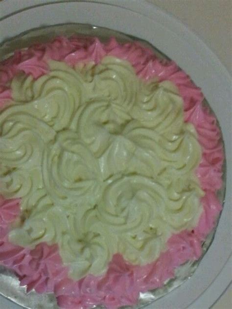 Use a teaspoon or a spatula to spread the. Red Velvet cake w/vanilla cc icing | Red velvet cake, Cake ...