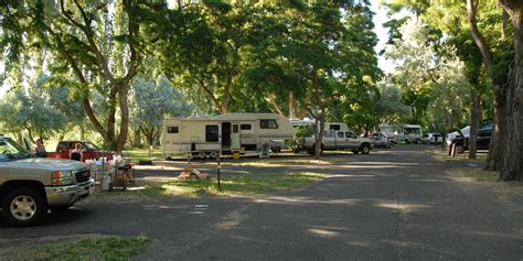 Located in the high desert region of central oregon, perry south campground sits on the shores of lake billy chinook in deschutes national forest. Deschutes River State Recreation Area Campground | Outdoor ...
