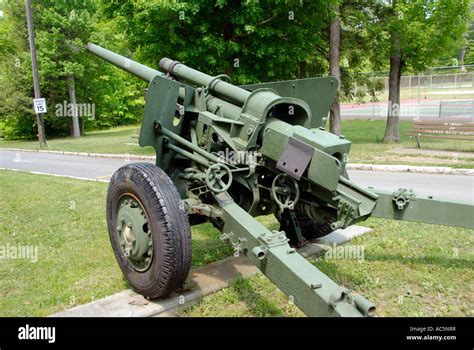 Howitzer Cannon Ww2