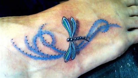 20 Groovy Dragonfly Tattoo Designs