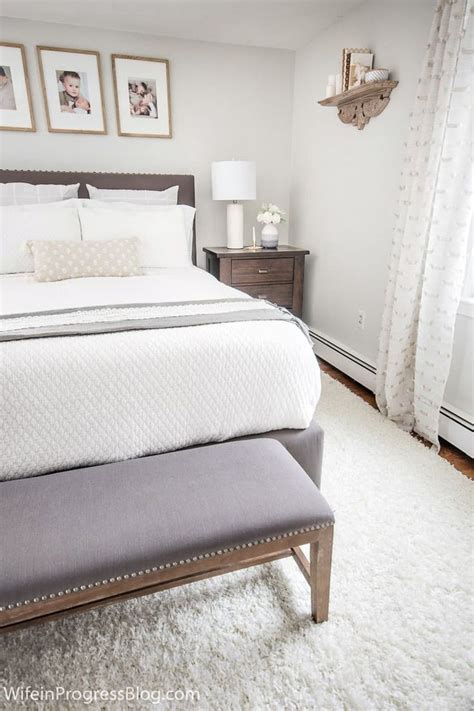 But if you happened to ask me what color i want to paint my apartment in 2019. 11 Beautiful and Relaxing Paint Colors for Master Bedrooms ...