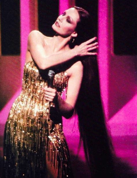 The country sweetheart won multiple industry awards throughout her career, including favorite country female at the 1980 american music awards. Crystal Gayle | Long hair styles, Beauty, Beautiful hair