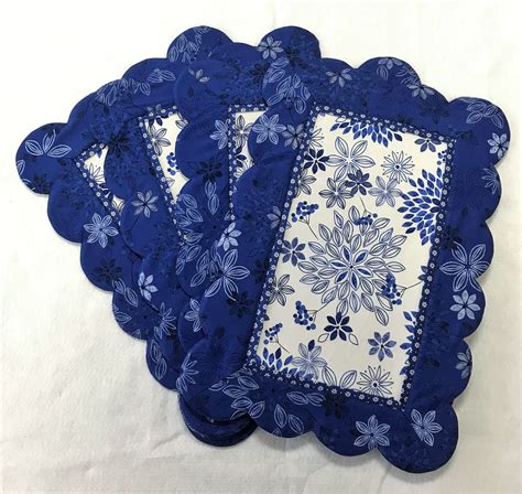 Scalloped Placemats