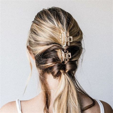 20 Claw Clip Hairstyles For Any Hair Length