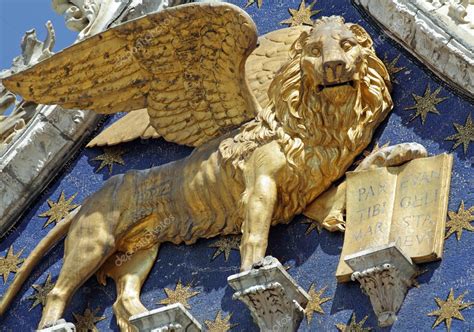 León Veneciano Alado Detalle De La Fachada De La Basílica De San Marco 2024