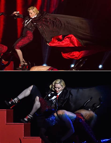 Ariana Grande Pulls A Madonna Falls Over On Stage During Live Show New York Daily News