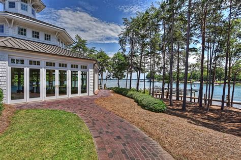 The Point On Lake Norman North Carolina Luxury Homes Mansions For