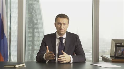 Прежде всего — общественный деятель. Пора выбирать: Алексей Навальный — кандидат в президенты ...