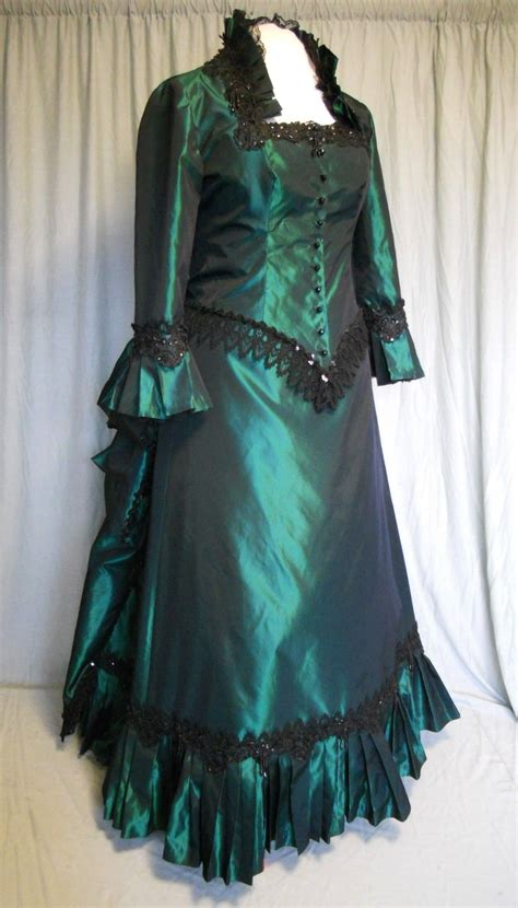 Victorian Style Emerald Green Taffeta With Black Venice Lace