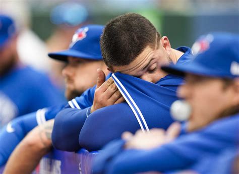 Watch Blue Jays Alek Manoah Unsuccessfully Try To Blow An Astros Bunt