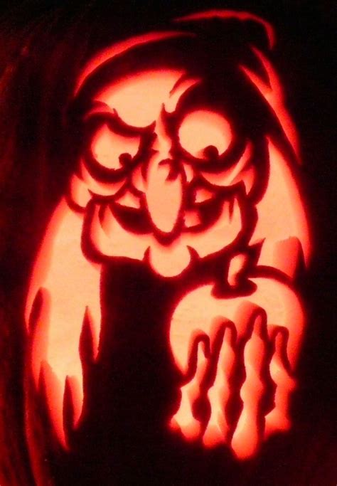 here s s snow white hag on a real pumpkin halloween pumpkin carving